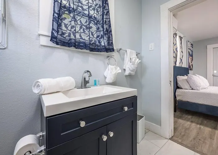 Unit 18 Bright Minutes To Beaches Holiday home